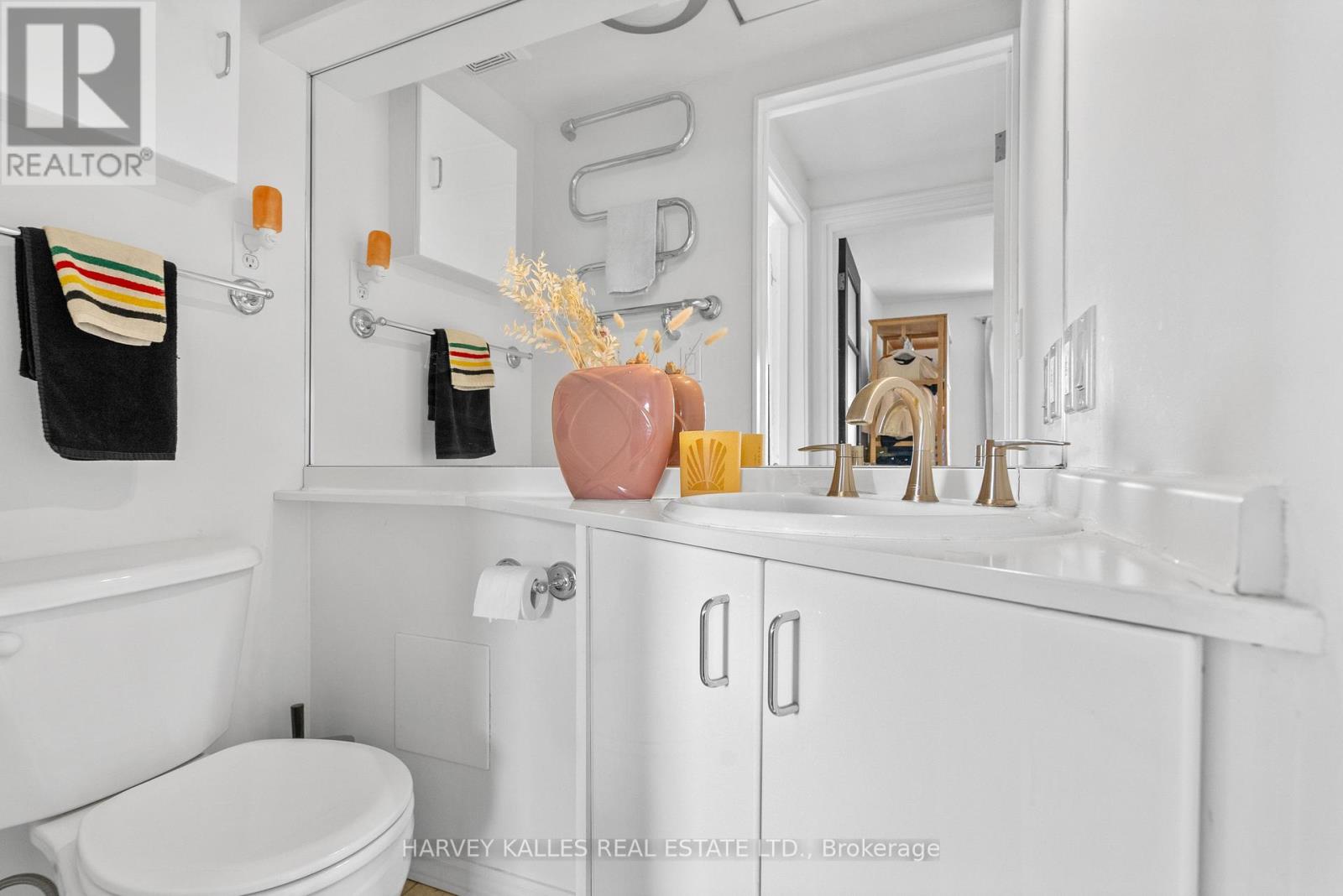 14 Manitoba Street Property Photo 34