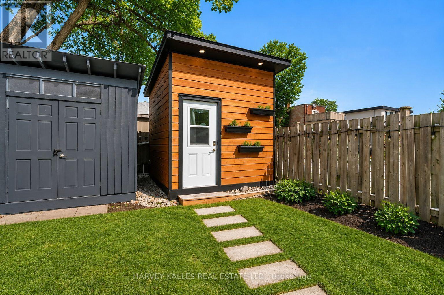 14 Manitoba Street Property Photo 35