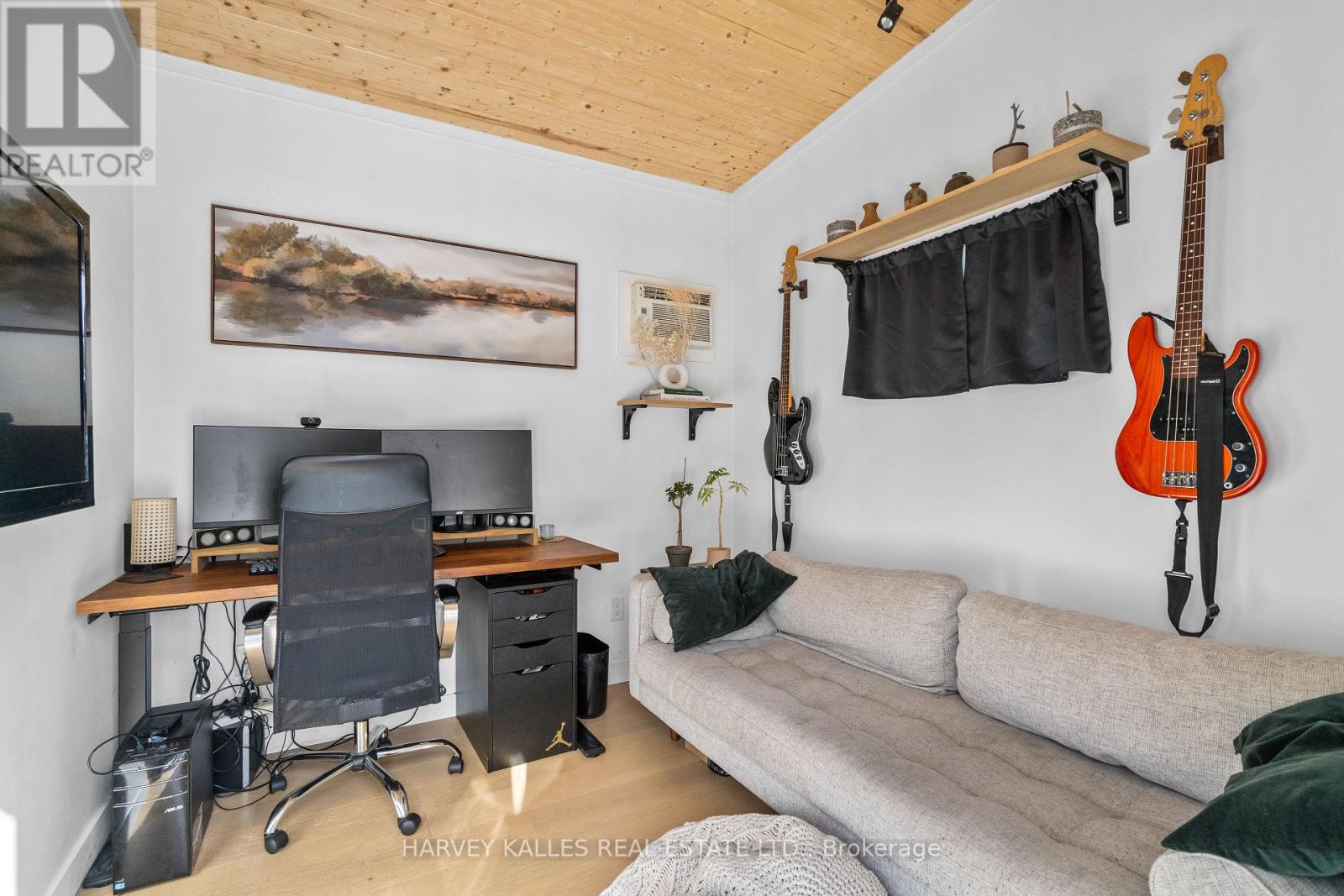 14 Manitoba Street Property Photo 36