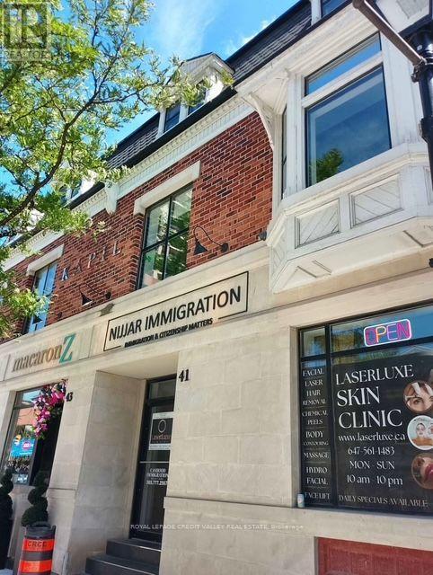 202a - 41 Queen Street E Property Photo 2
