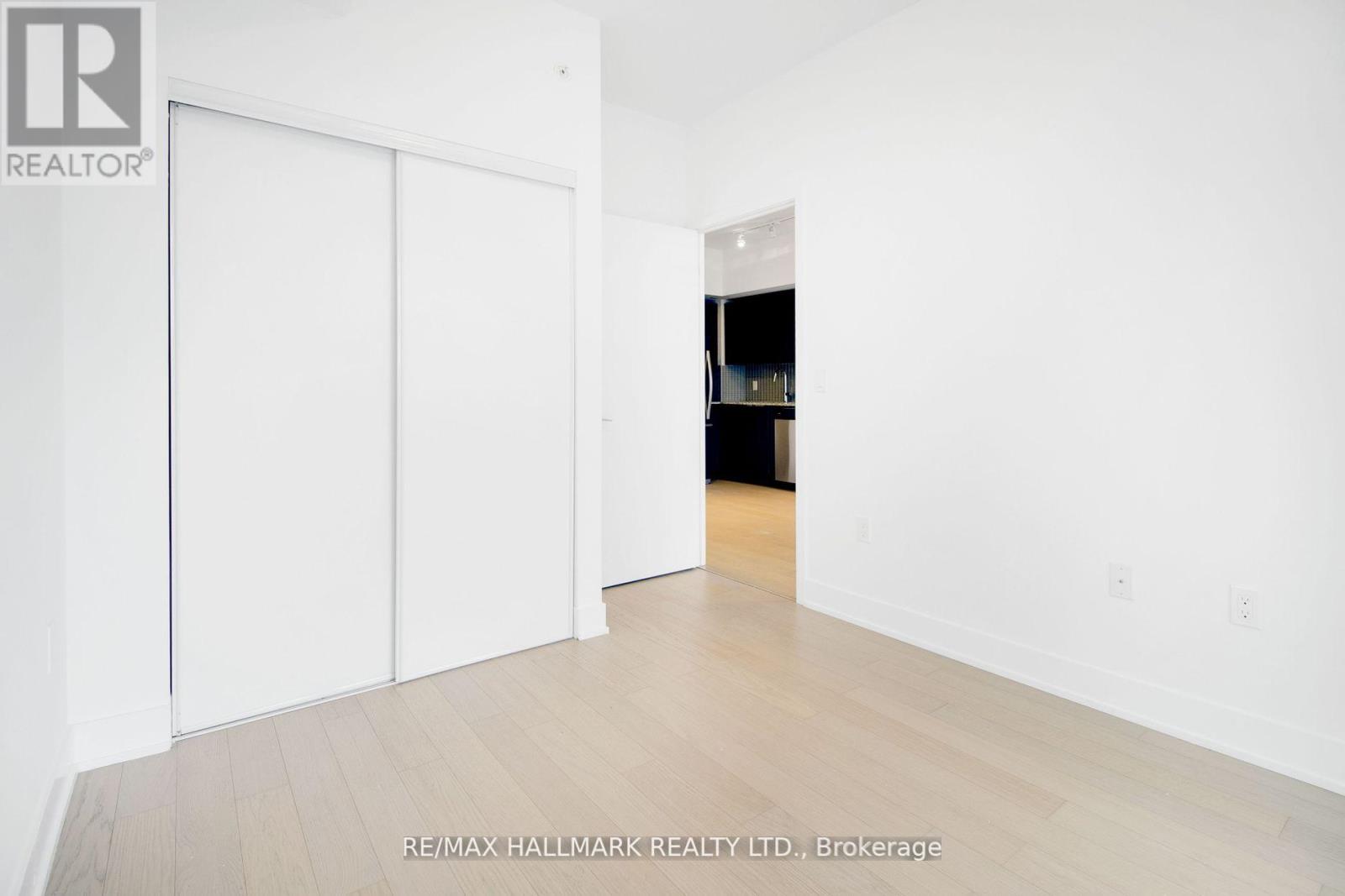 3113 - 30 Shore Breeze Drive Property Photo 5