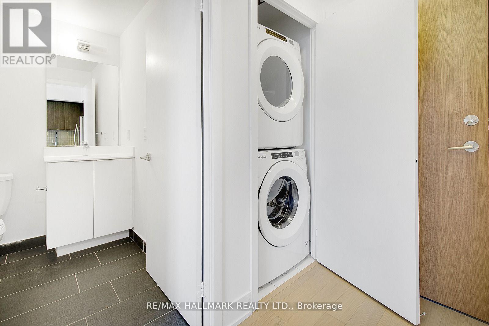 3113 - 30 Shore Breeze Drive Property Photo 8