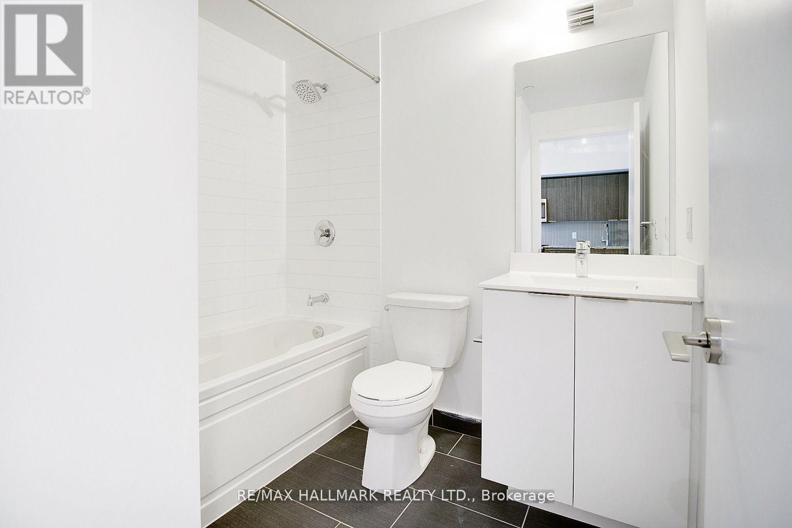 3113 - 30 Shore Breeze Drive Property Photo 10