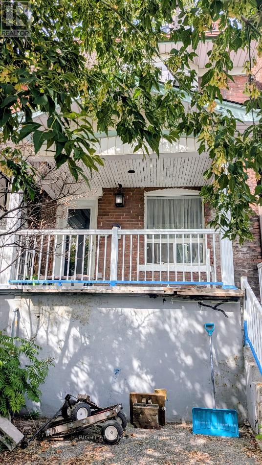 160 Rosemount Avenue Property Photo 4