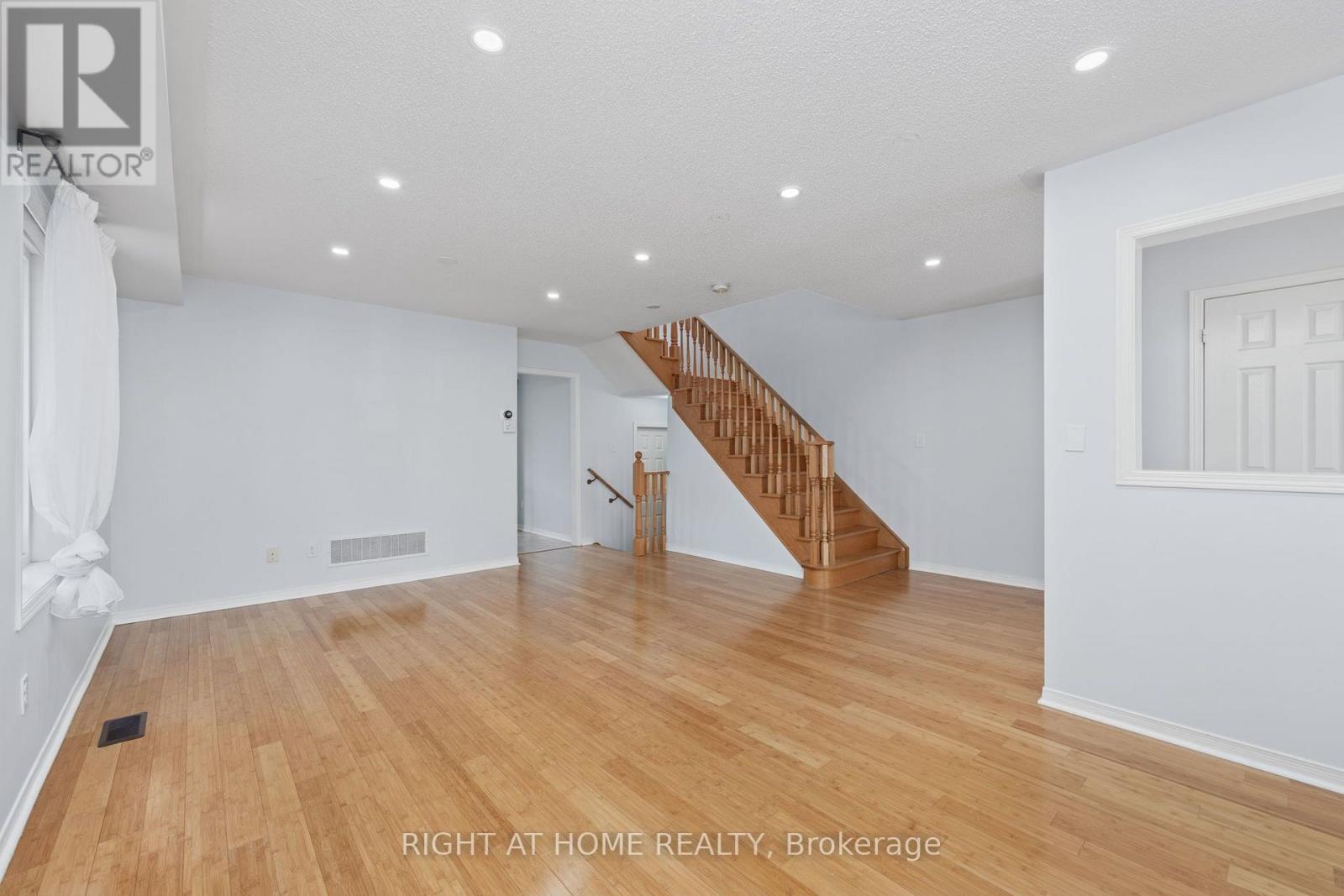 3128 Robert Brown Boulevard Property Photo 10