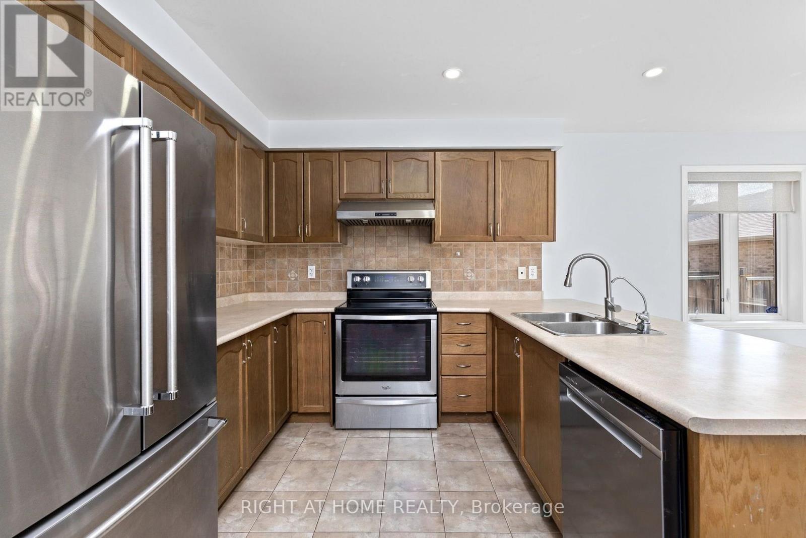 3128 Robert Brown Boulevard Property Photo 13
