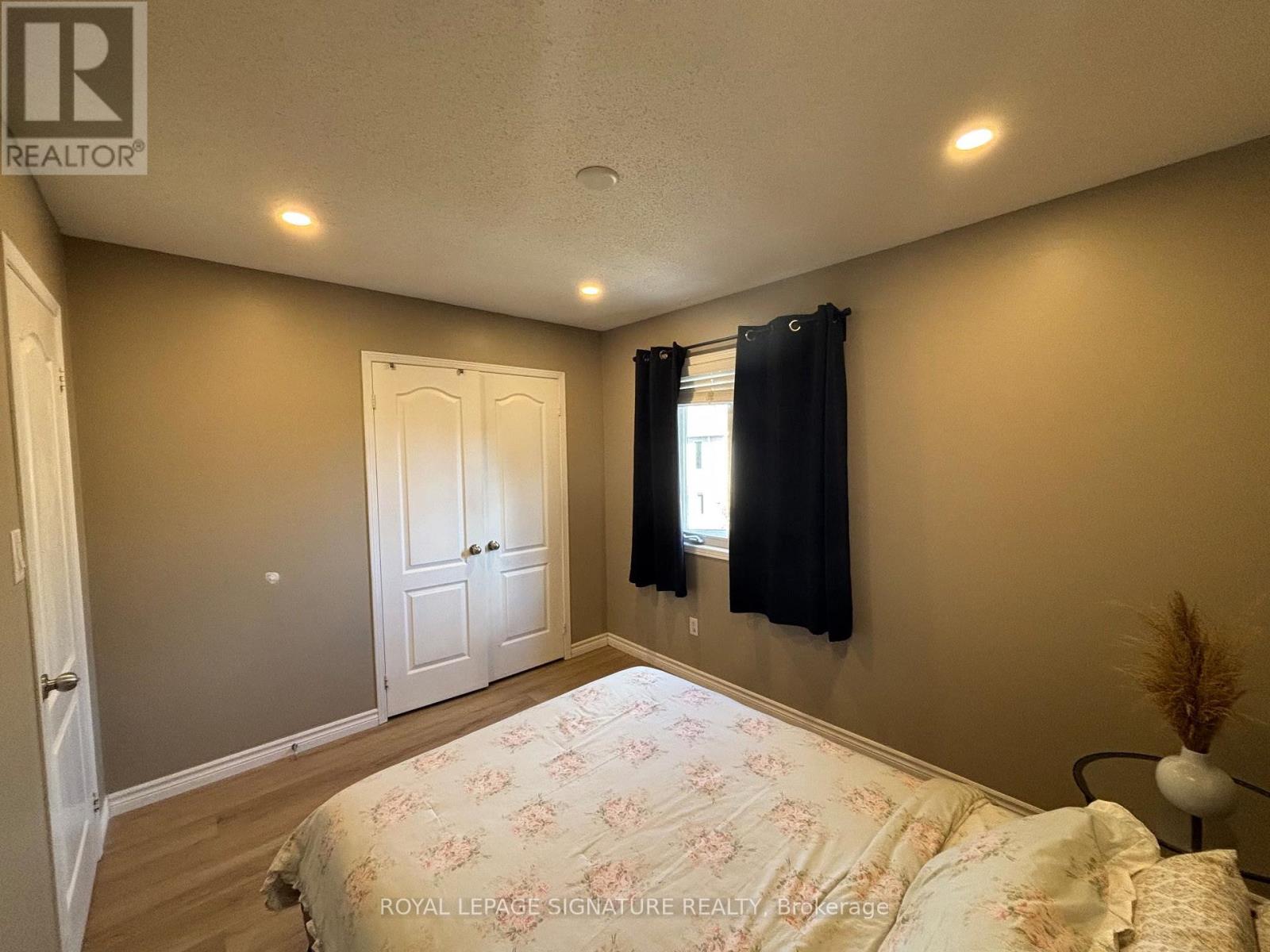 2112 Glenhampton Road Property Photo 8