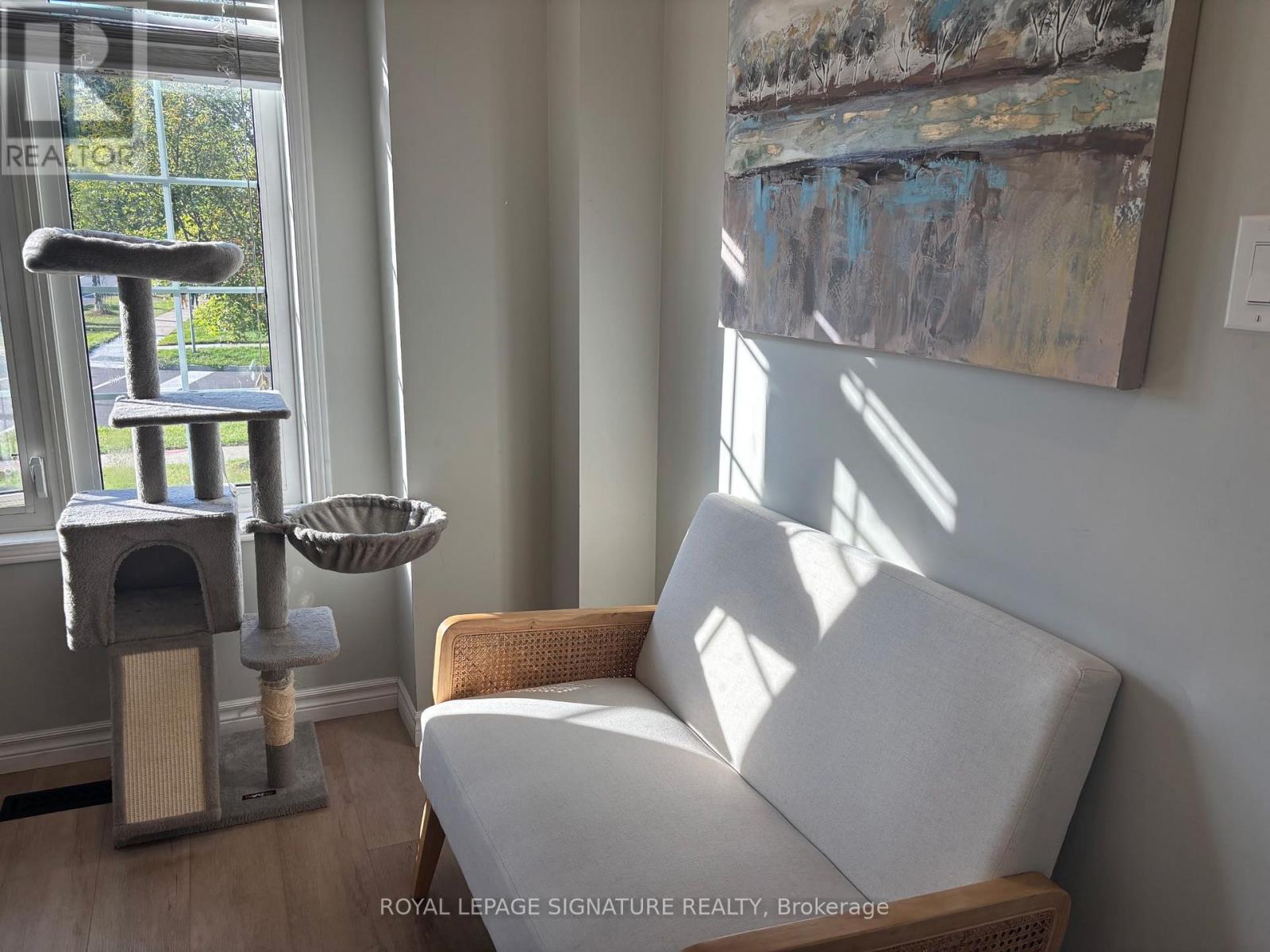 2112 Glenhampton Road Property Photo 21