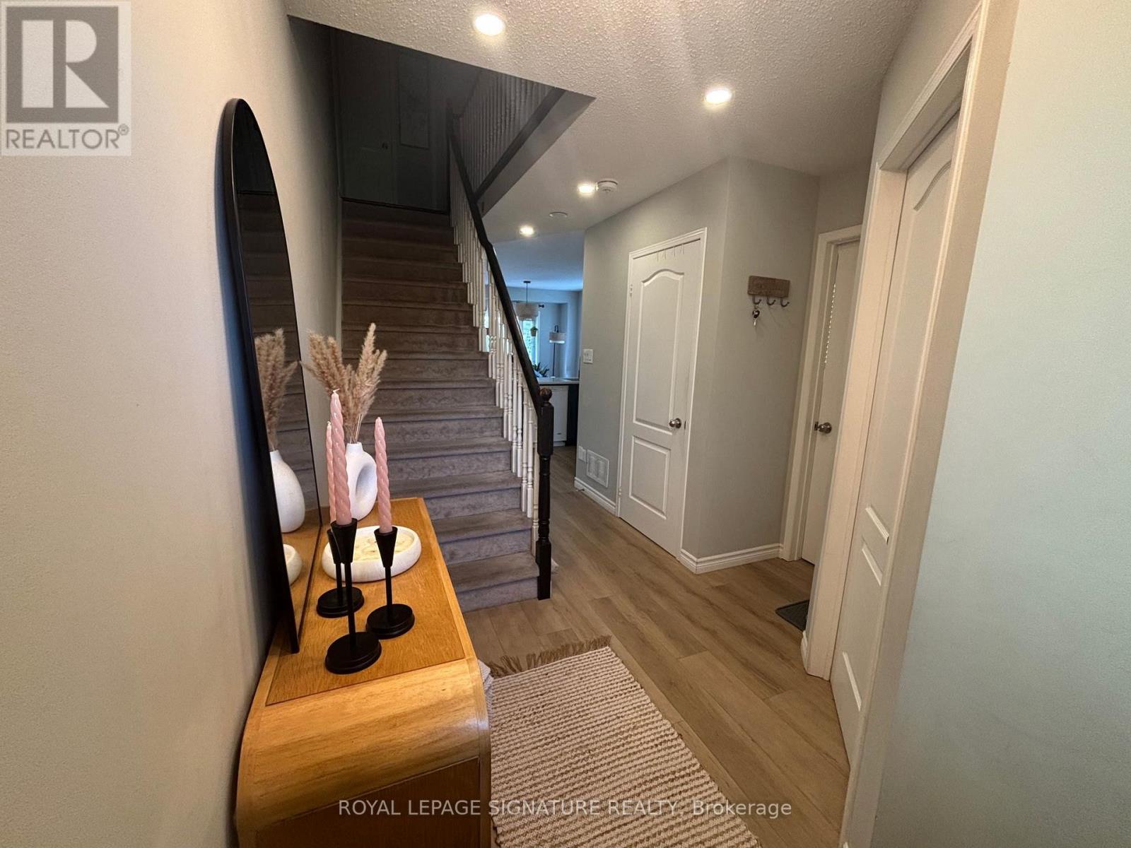 2112 Glenhampton Road Property Photo 24