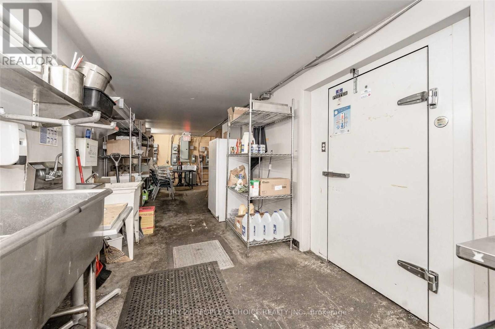 337 Lakeshore Road E Property Photo 23