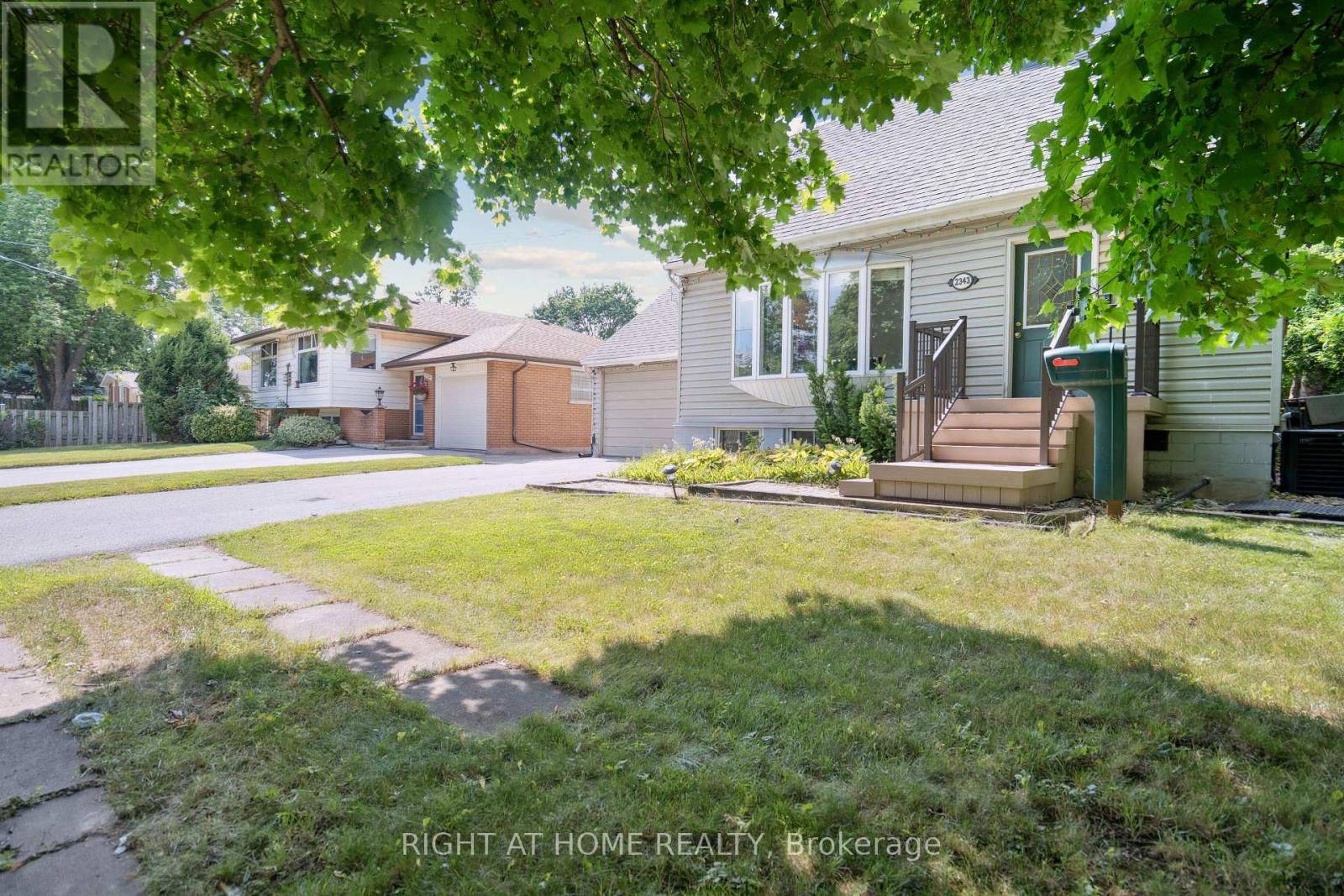 2343 Mountainside Drive Property Photo 4