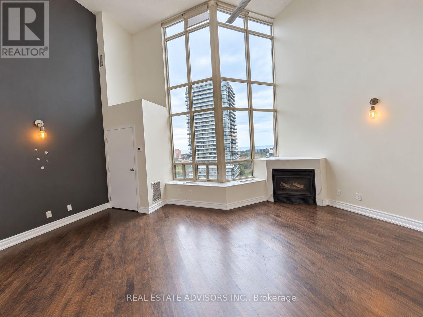 838 - 250 Manitoba Street Property Photo 2