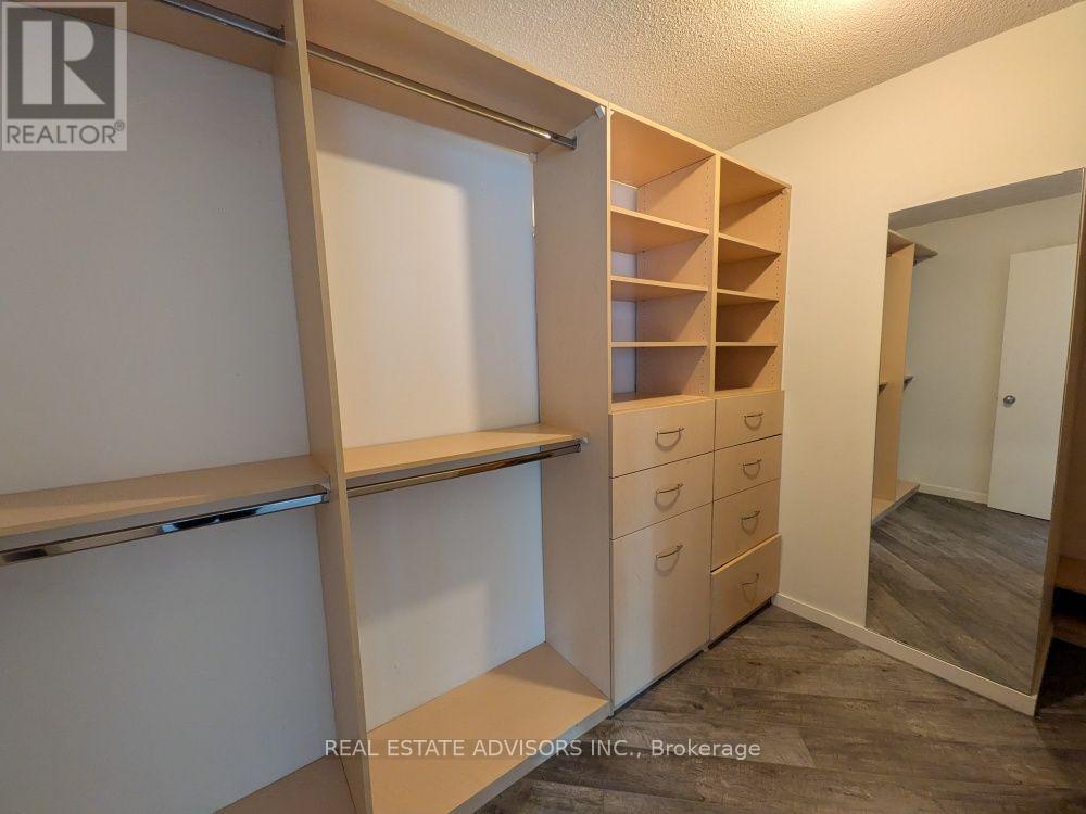838 - 250 Manitoba Street Property Photo 15