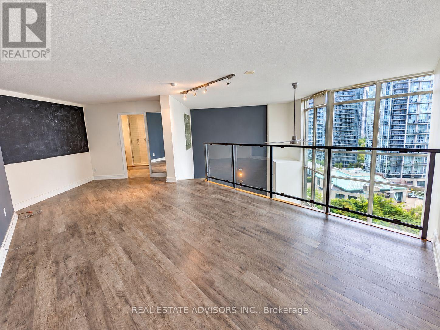 838 - 250 Manitoba Street Property Photo 17