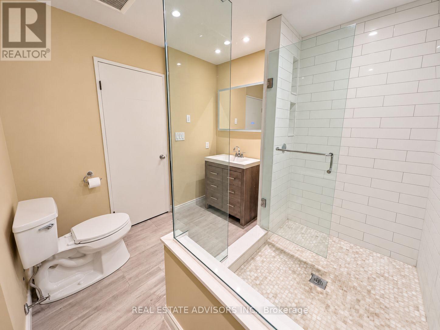 838 - 250 Manitoba Street Property Photo 20