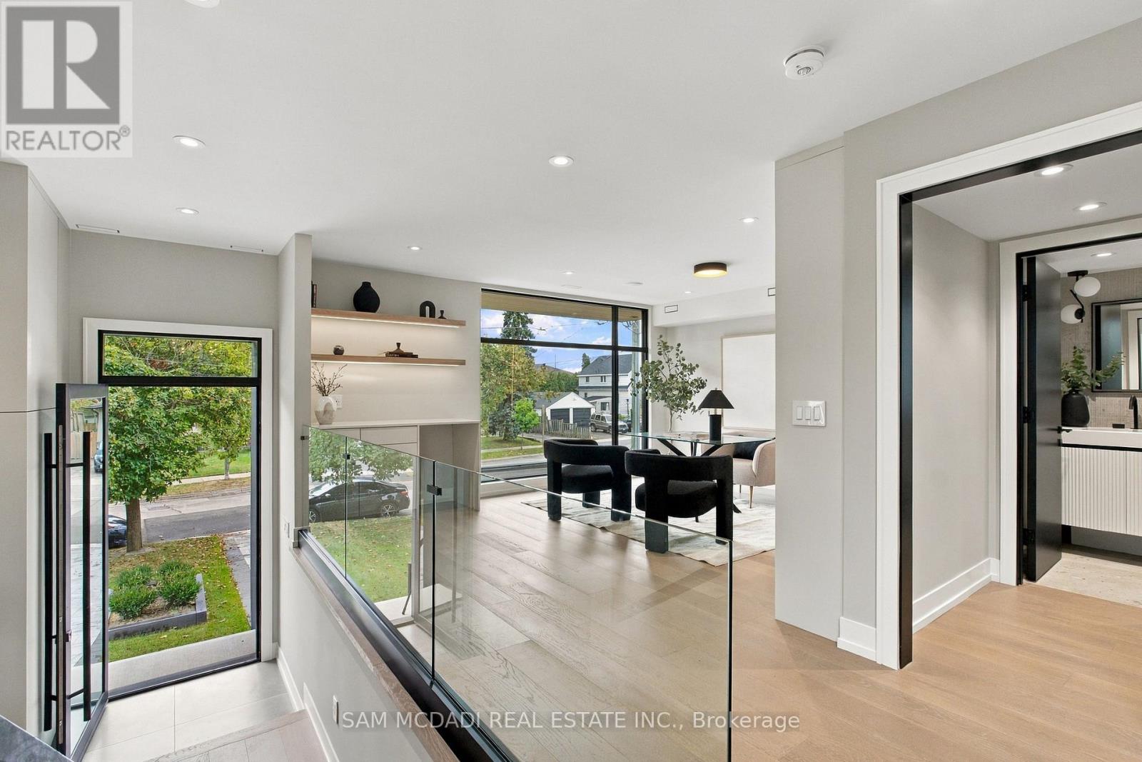 957 Halliday Avenue Property Photo 2