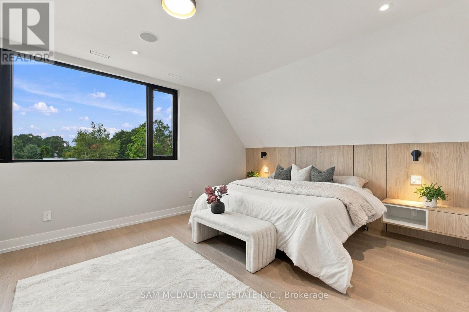 957 Halliday Avenue Property Photo 18
