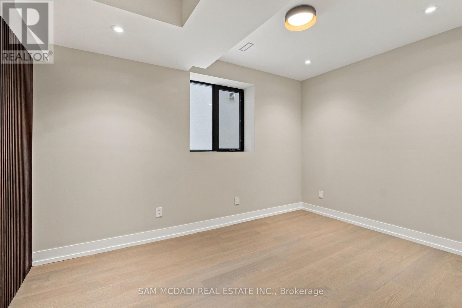 957 Halliday Avenue Property Photo 32