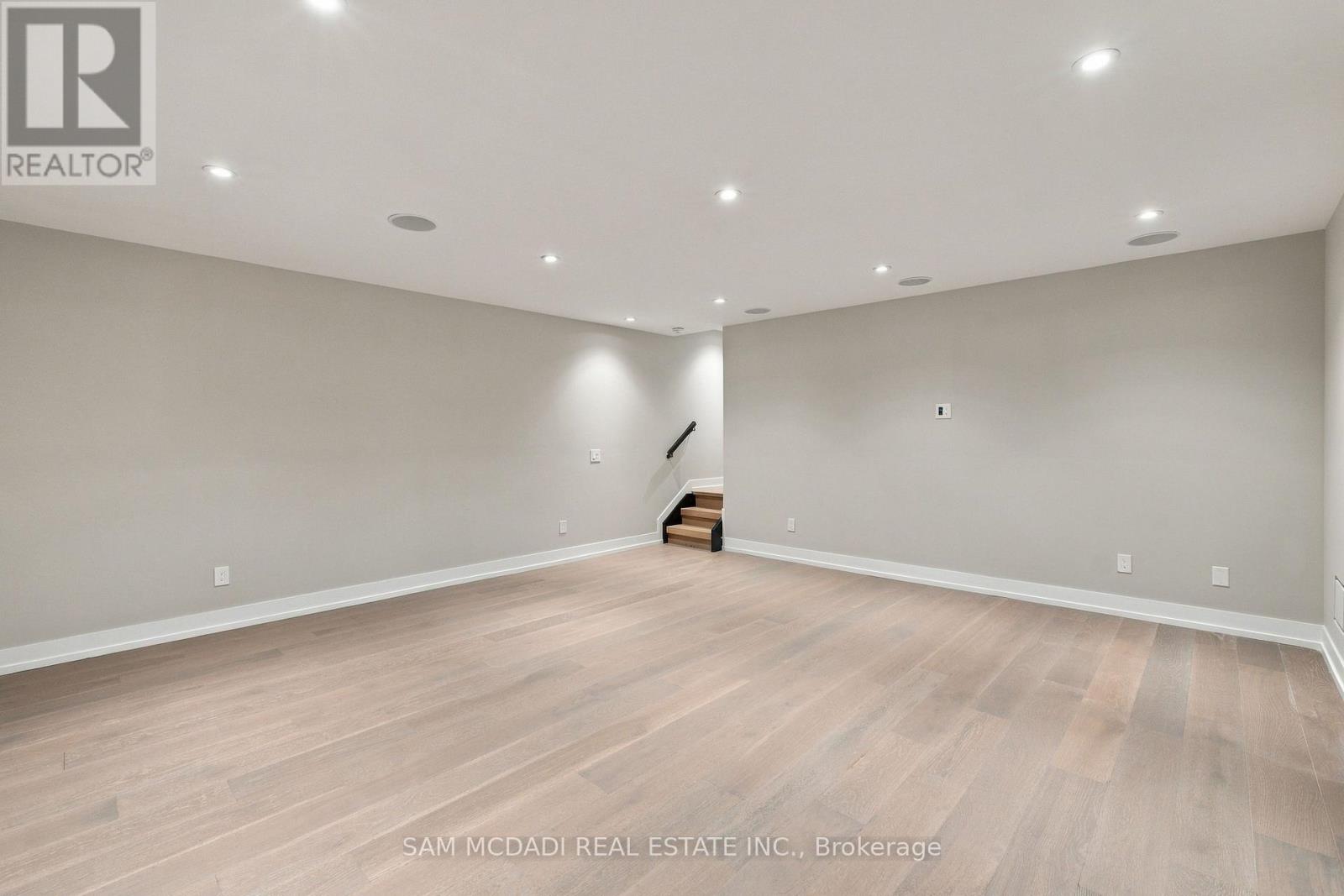 957 Halliday Avenue Property Photo 39