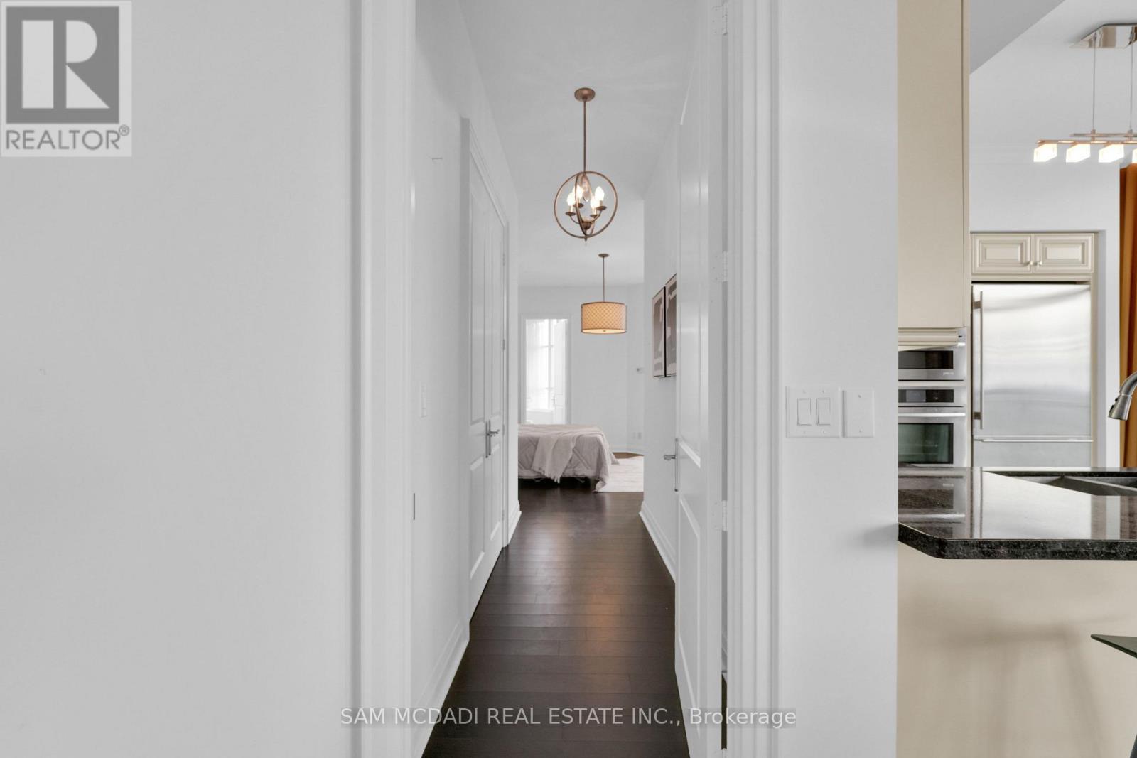 Ph3 - 50 Absolute Avenue Property Photo 12