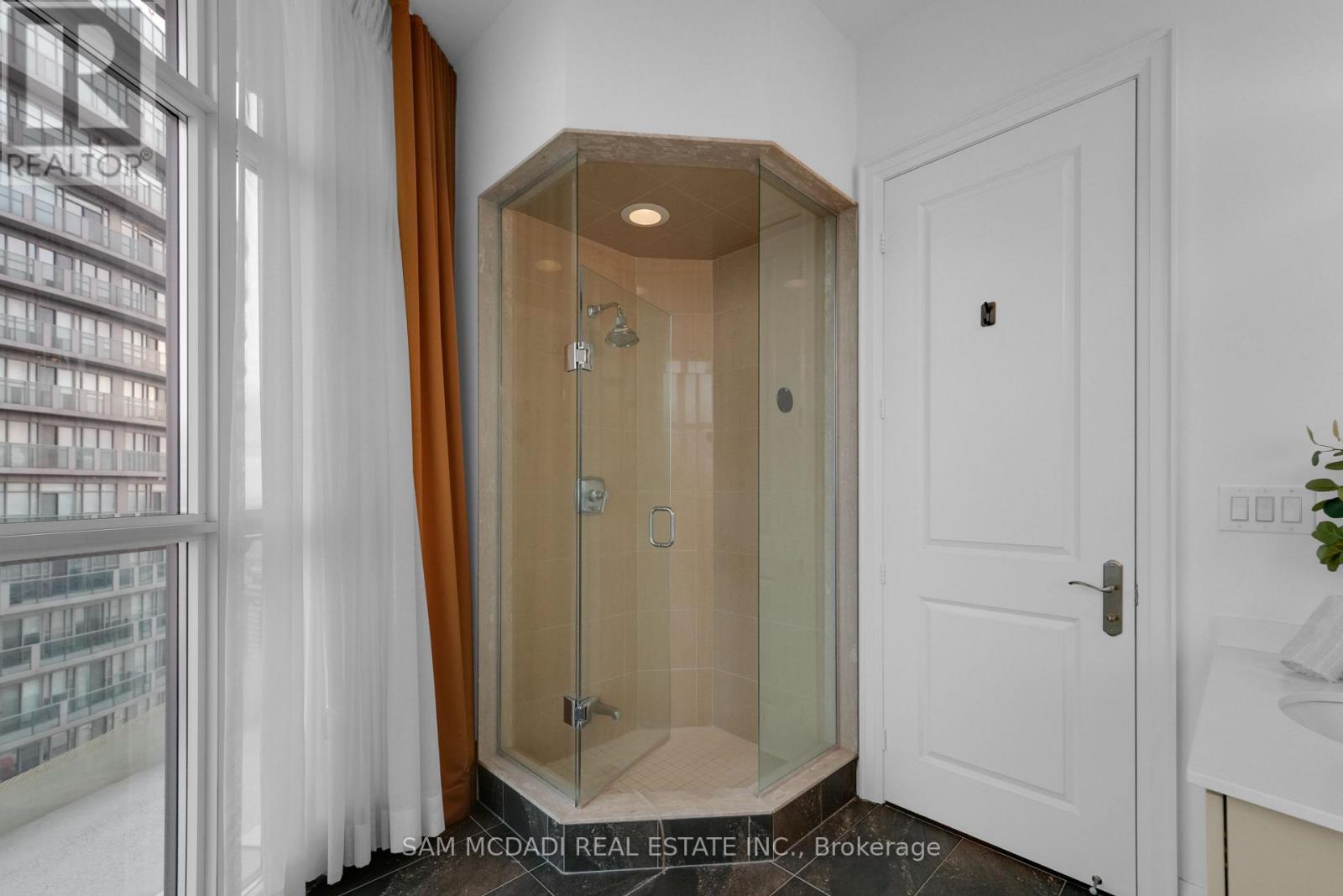 Ph3 - 50 Absolute Avenue Property Photo 15