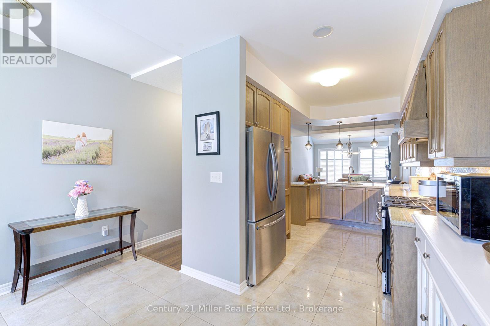 3202 Epworth Crescent Property Photo 6