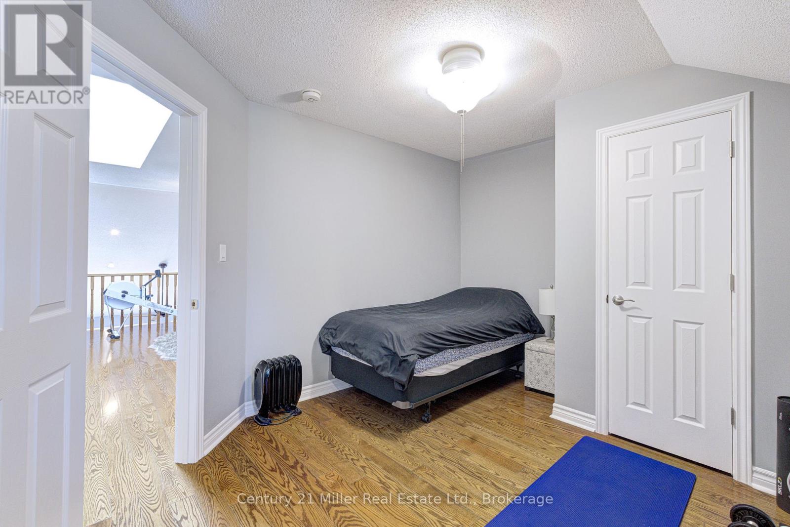 3202 Epworth Crescent Property Photo 29