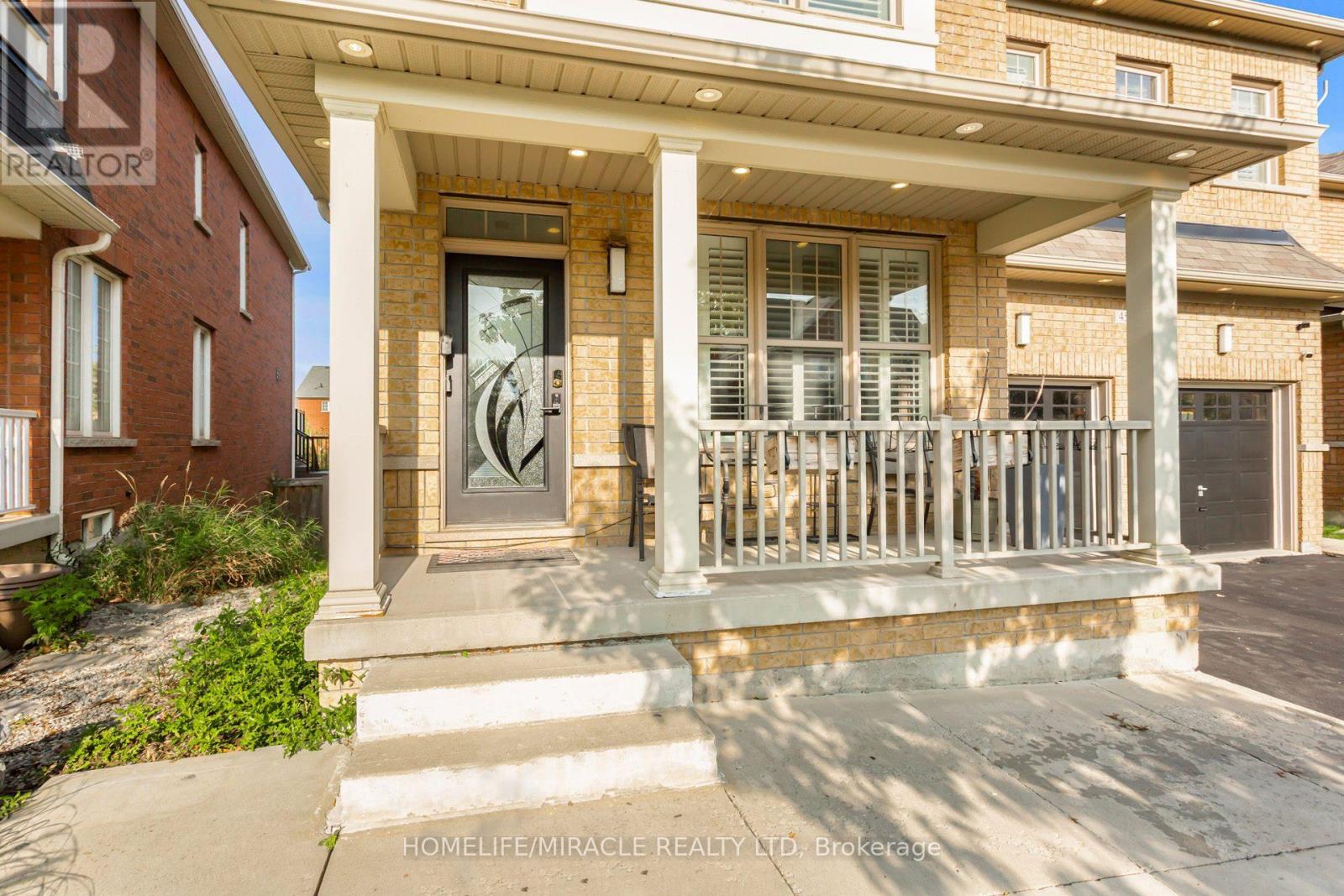 452 Nairn Circle Property Photo 4