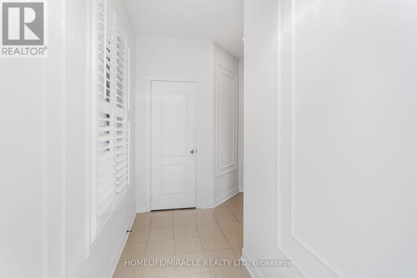 452 Nairn Circle Property Photo 6
