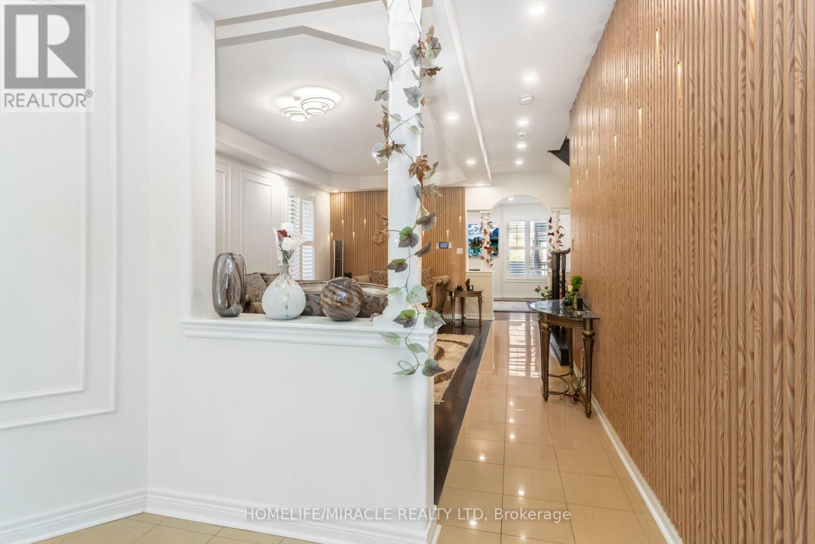 452 Nairn Circle Property Photo 8