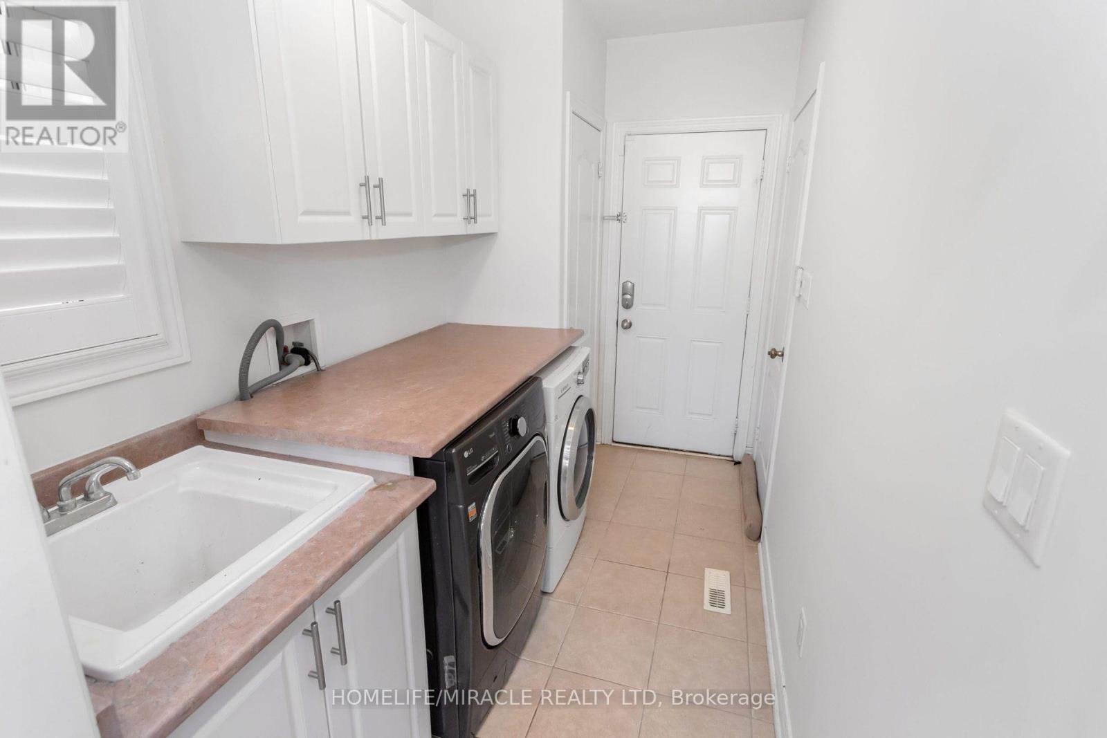 452 Nairn Circle Property Photo 21