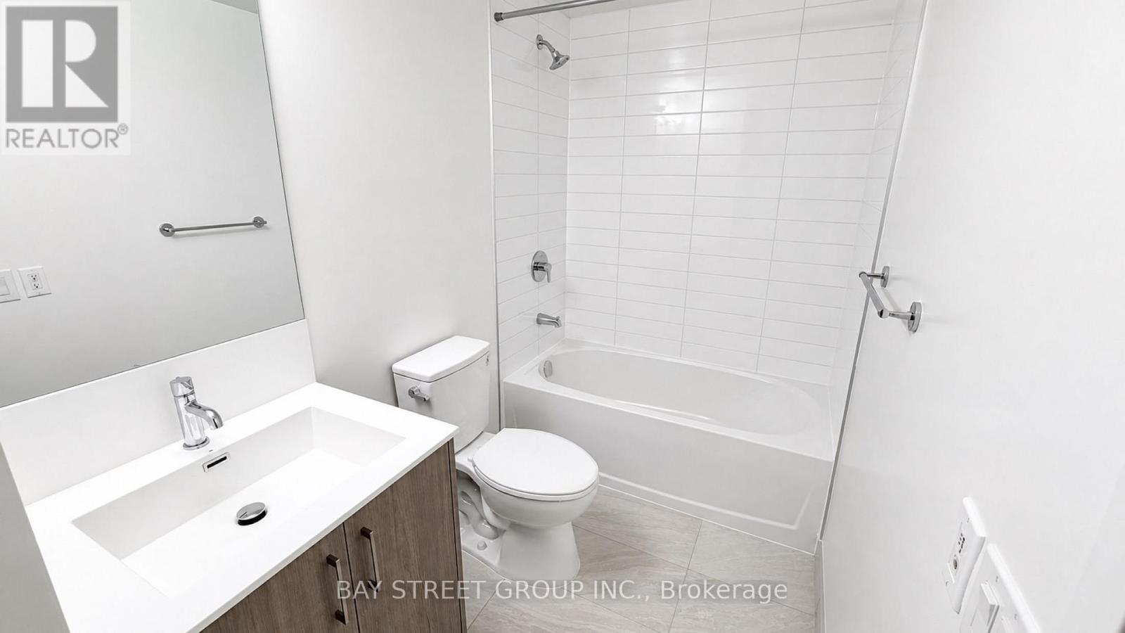 1016 - 4010 Eglinton Avenue W Property Photo 5