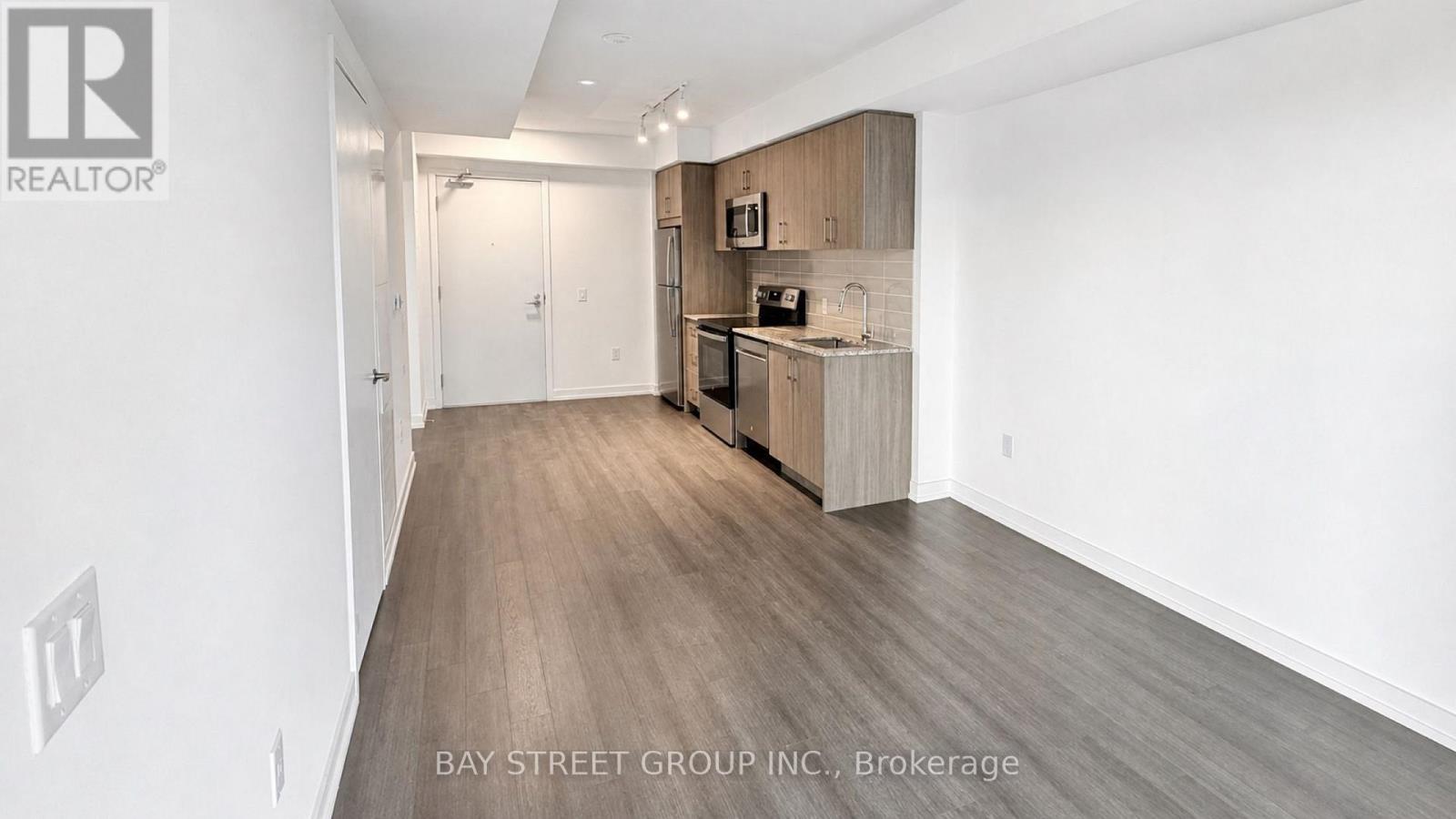 1016 - 4010 Eglinton Avenue W Property Photo 9