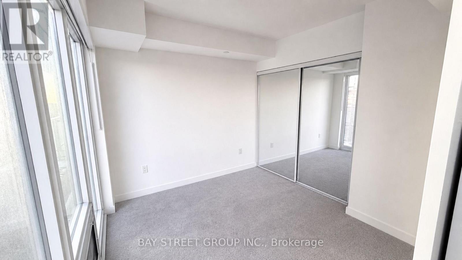 1016 - 4010 Eglinton Avenue W Property Photo 12