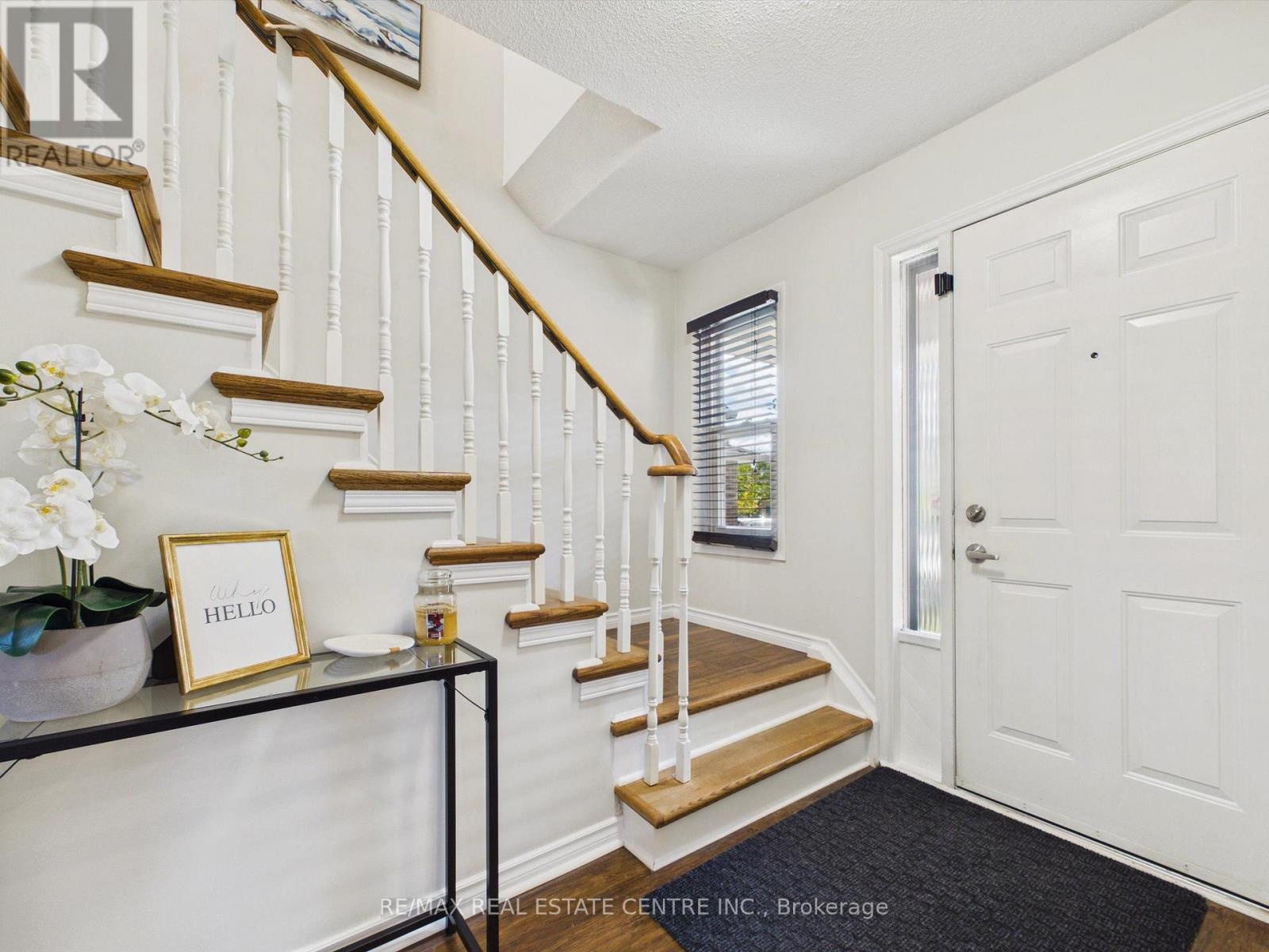 68 Aurora Place Property Photo 4