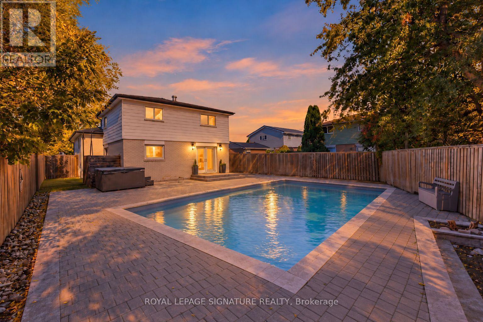 72 Cavendish Crescent Property Photo 2