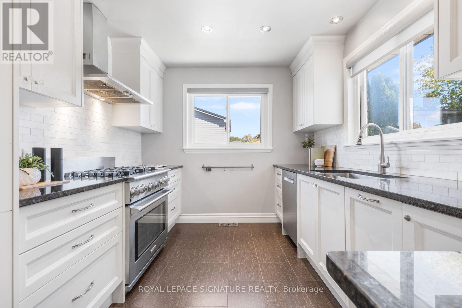 72 Cavendish Crescent Property Photo 15