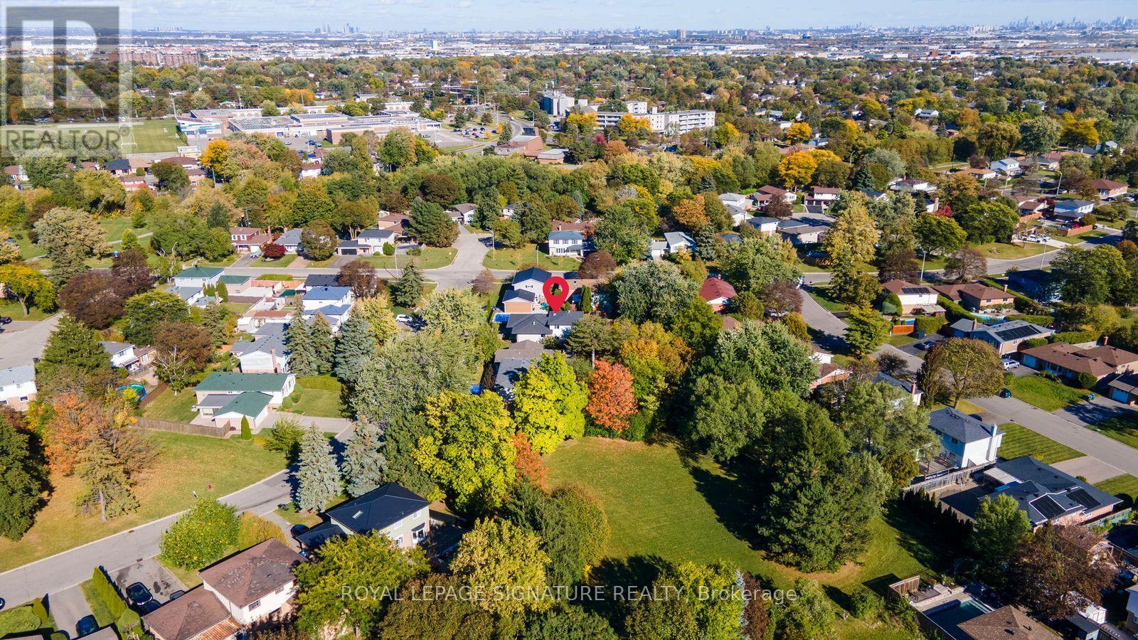 72 Cavendish Crescent Property Photo 44