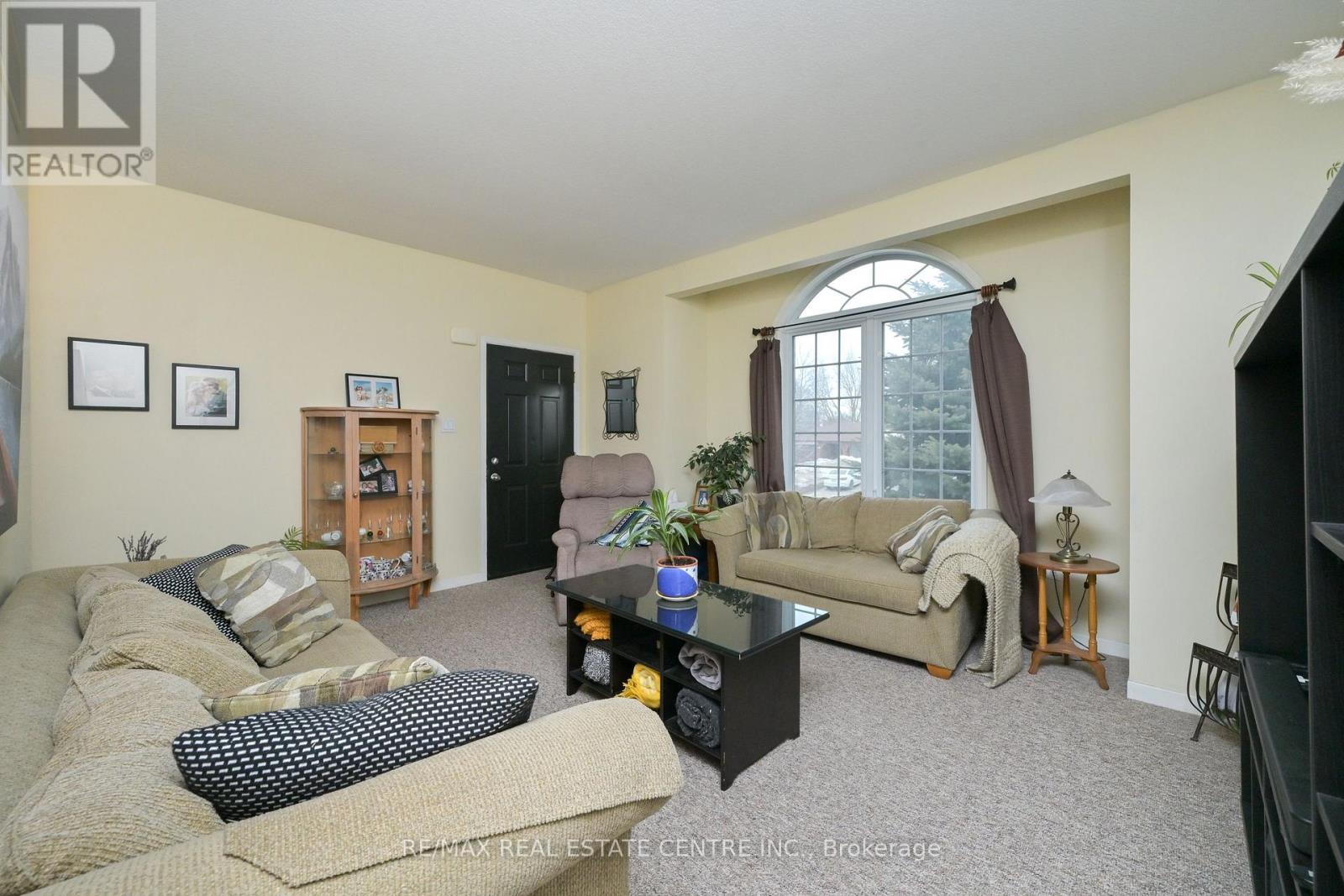300 A Broadway Property Photo 8