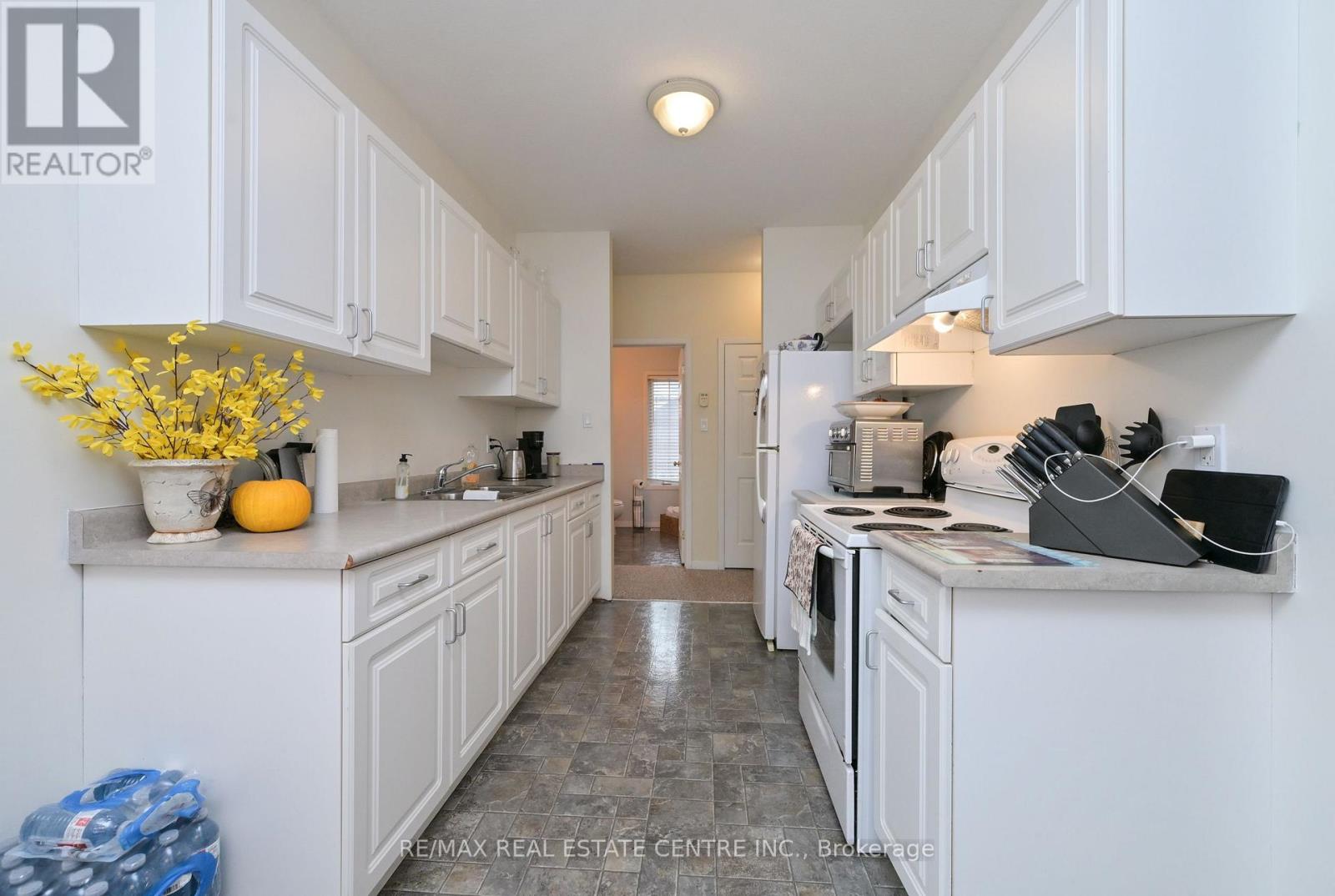 300 A Broadway Property Photo 10