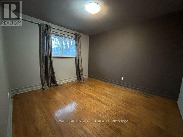 Upper - 2551 Padstow Crescent Property Photo 11