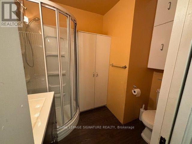 Upper - 2551 Padstow Crescent Property Photo 14