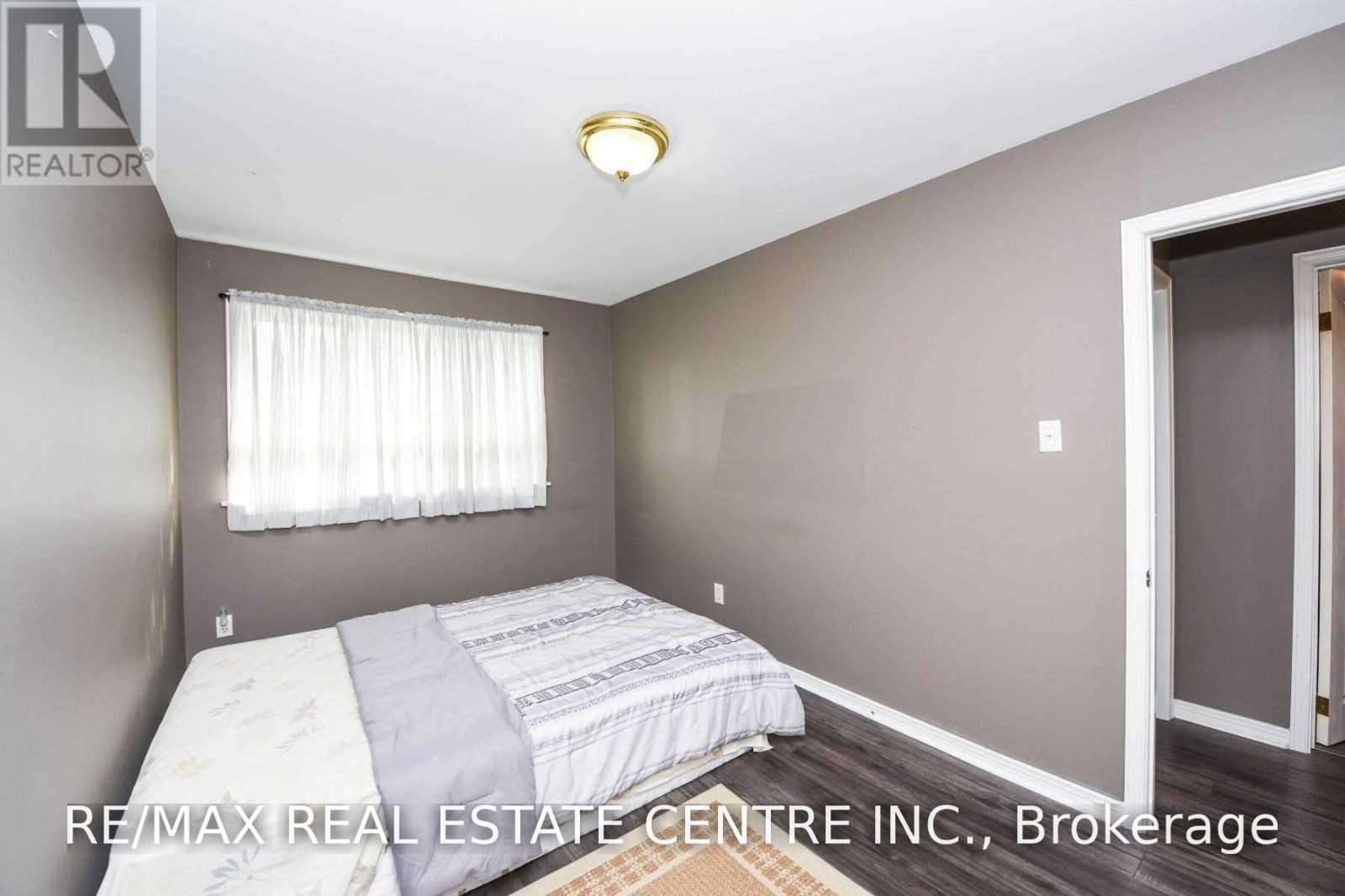 Upper - 19 Alderbury Crescent Property Photo 11
