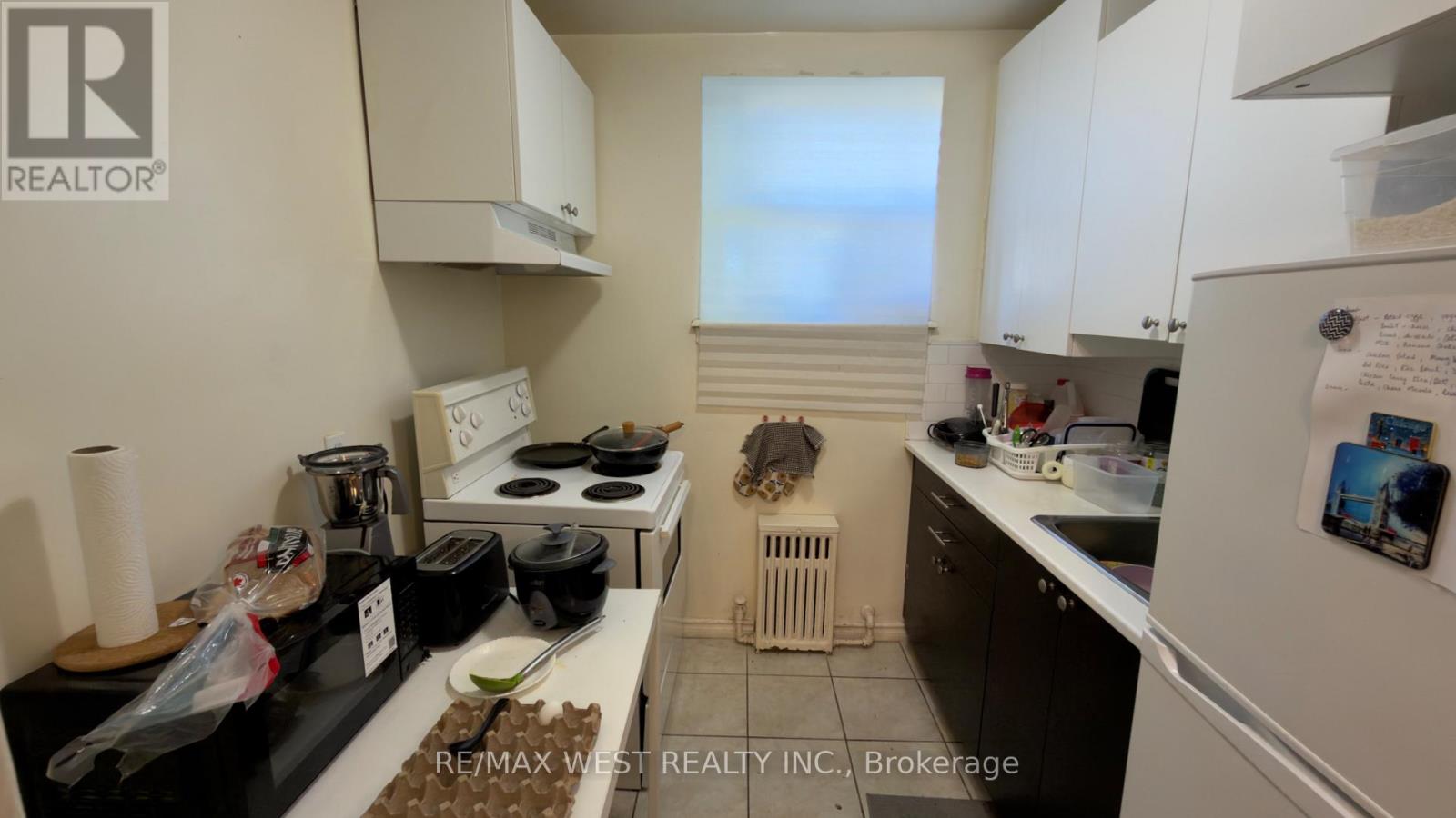 29 - 10 Crown Hill Place Property Photo 4