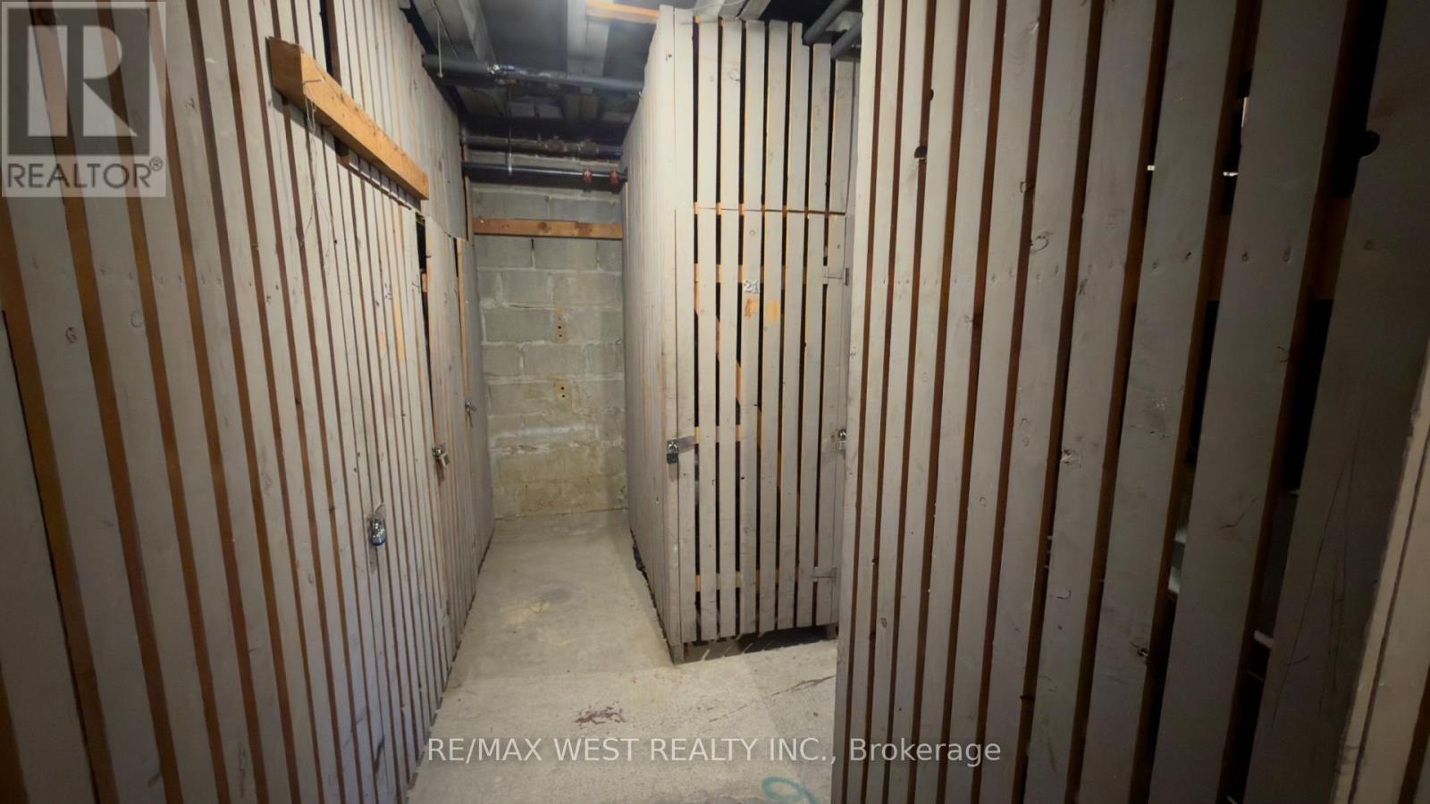 29 - 10 Crown Hill Place Property Photo 12