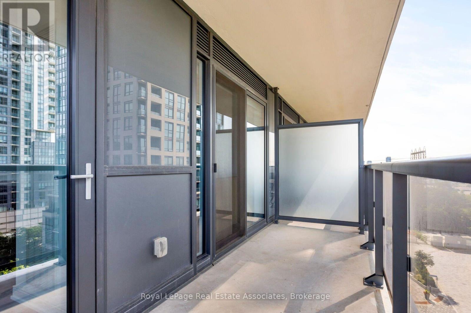 602 - 30 Samuel Wood Way Property Photo 12