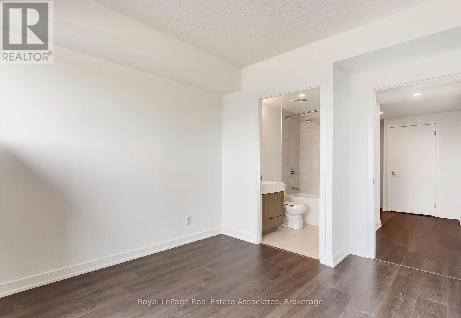602 - 30 Samuel Wood Way Property Photo 16