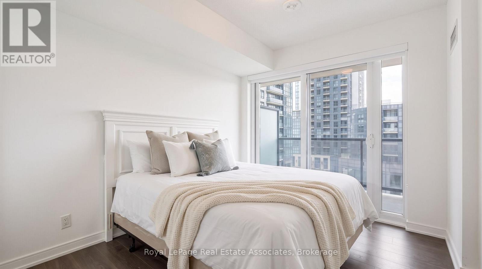 602 - 30 Samuel Wood Way Property Photo 18