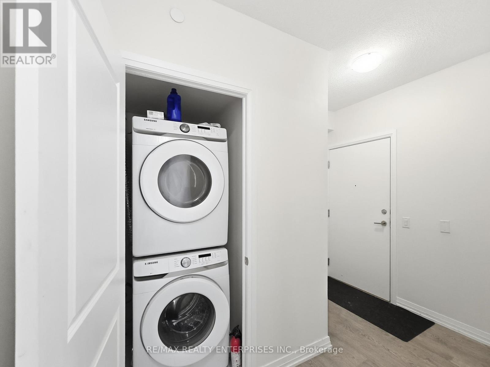 1102 - 50 Thomas Riley Road Property Photo 4