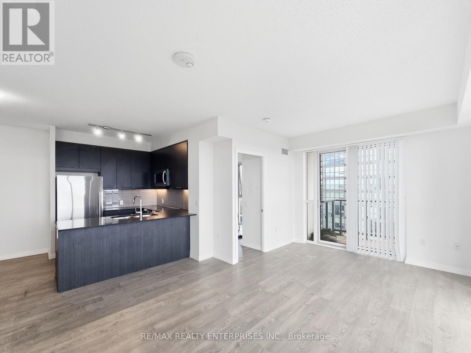 1102 - 50 Thomas Riley Road Property Photo 14